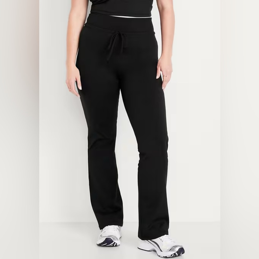 Old Navy 
Extra High-Waisted Cloud Comfy Flare Leggings
** (2 PANTS in ORDER) **